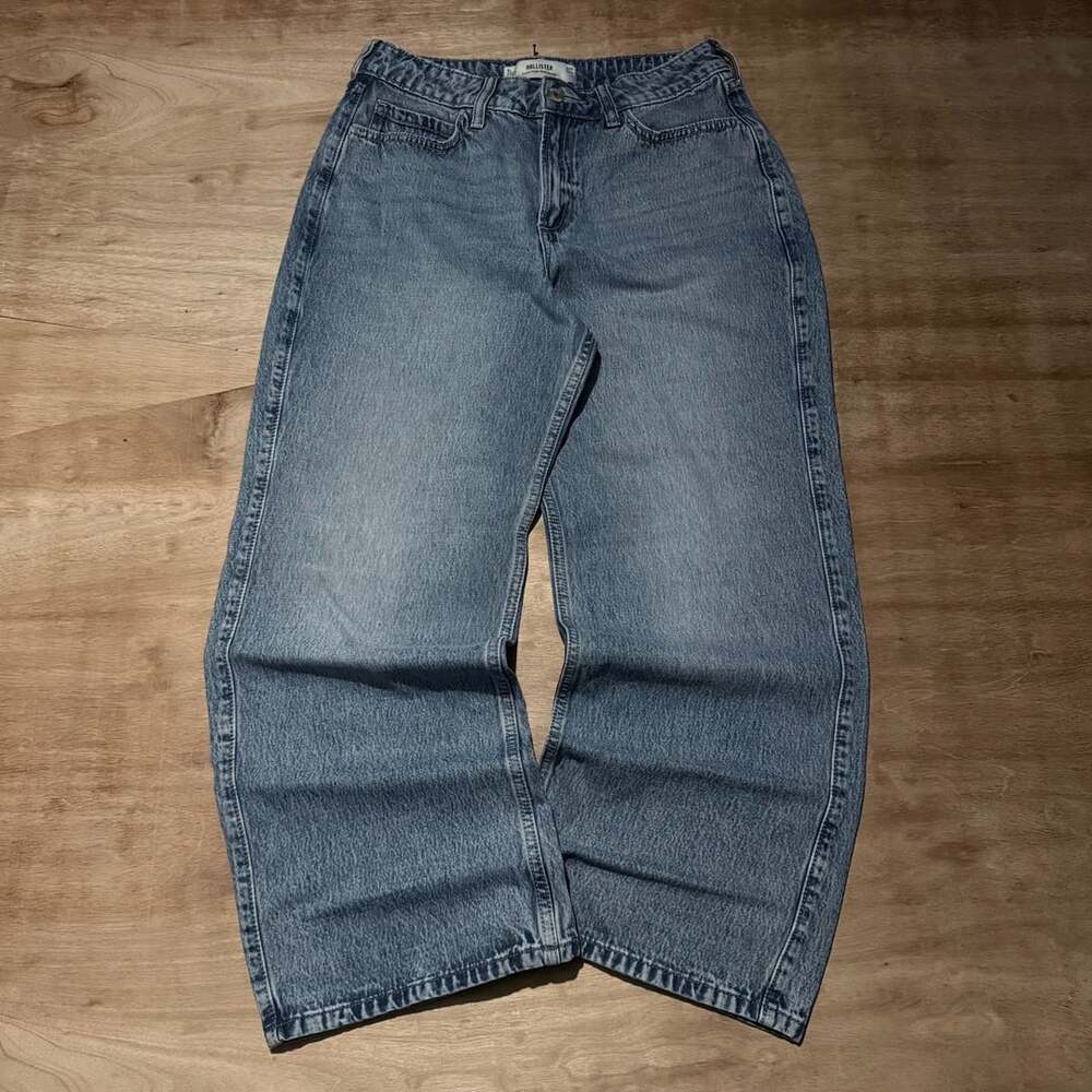 Hollister Curvy High-Rise Baggy Jeans Women’s 8 Short Medium Wash Y2K- Inspired